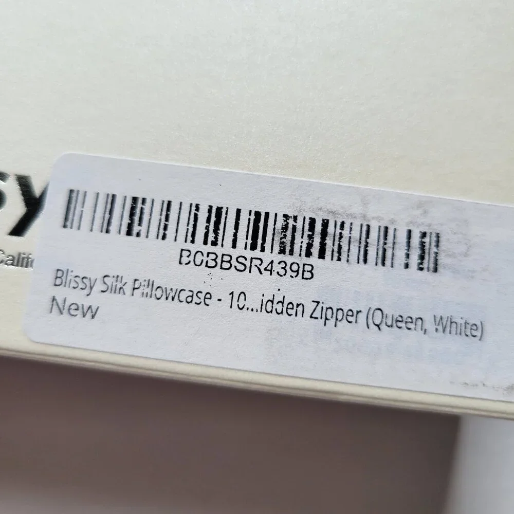 NWT Blissy 100% Silk Queen Pillowcase in White - Picture 6 of 10